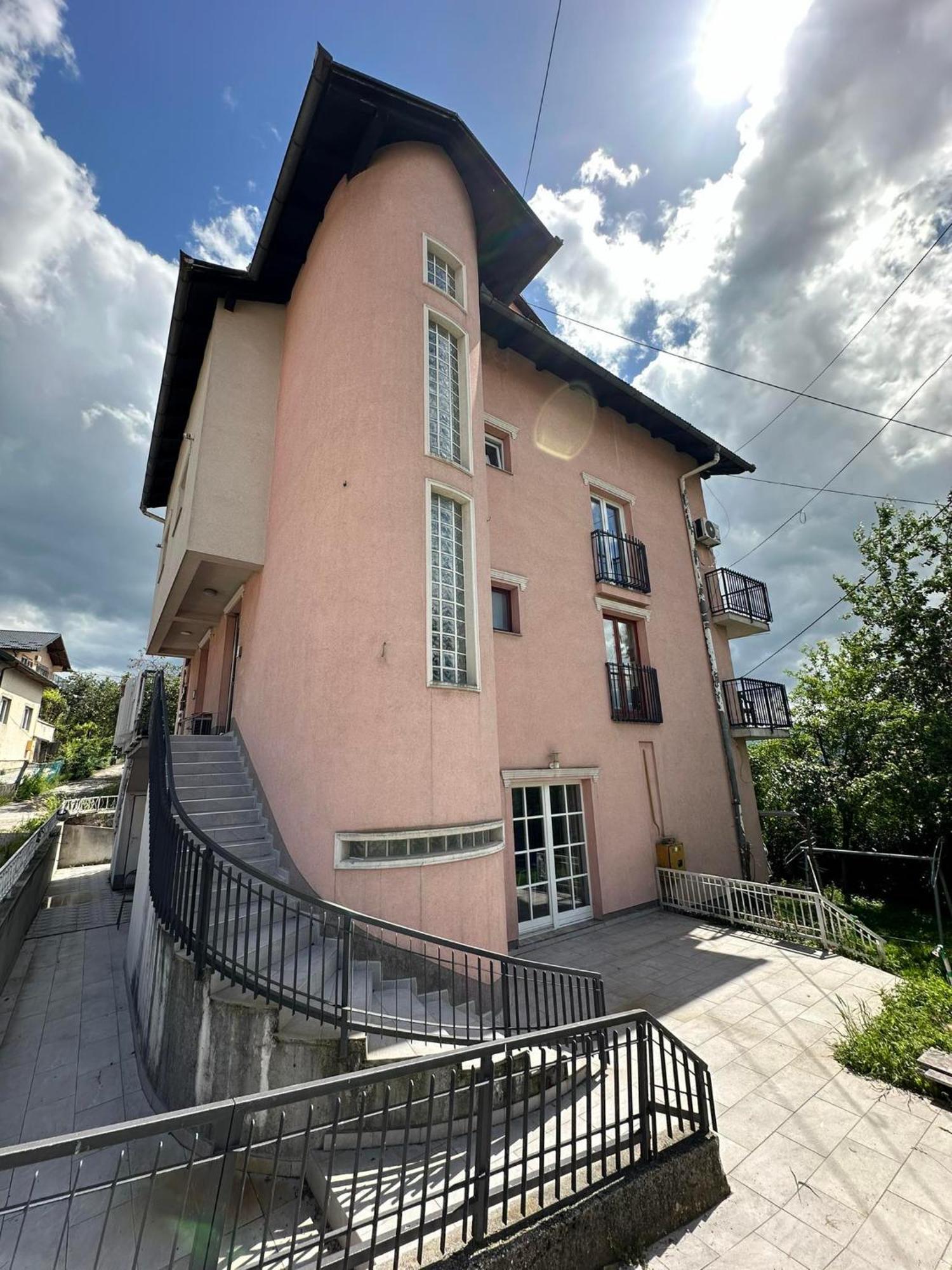 Apartment Gegaj *